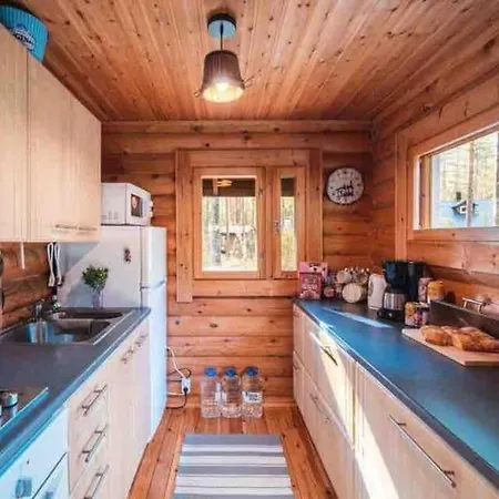 Minivilla Peikonpesae Ulkoporeallas & Pihasauna * Loppi