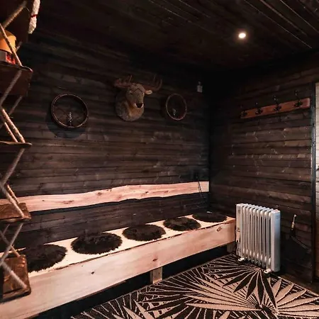 Chalet Minivilla Peikonpesae Ulkoporeallas & Pihasauna Loppi