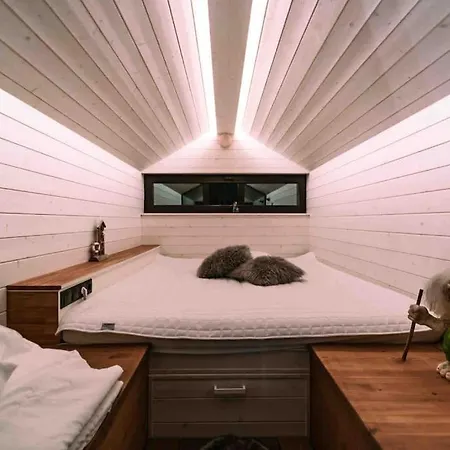 Minivilla Peikonpesae Ulkoporeallas & Pihasauna