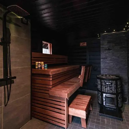 Chalet Minivilla Peikonpesae Ulkoporeallas & Pihasauna