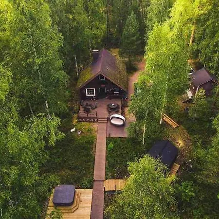 Minivilla Peikonpesae Ulkoporeallas & Pihasauna Loppi