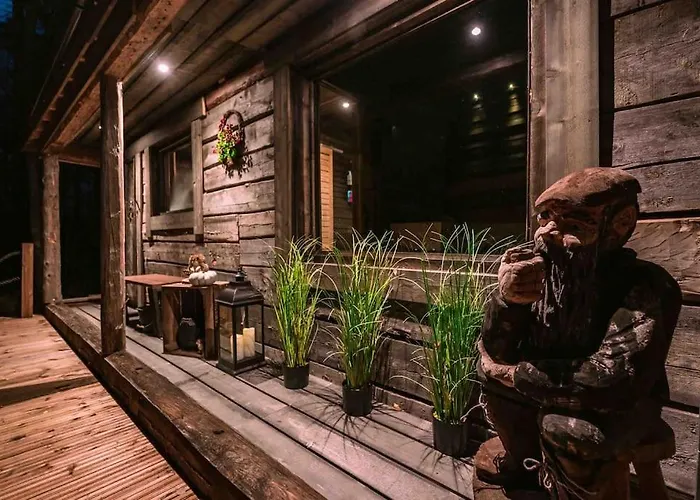 Minivilla Peikonpesae Ulkoporeallas & Pihasauna Шале