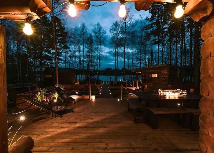 Minivilla Peikonpesae Ulkoporeallas & Pihasauna