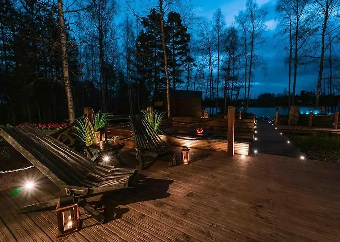 Шале Minivilla Peikonpesae Ulkoporeallas & Pihasauna Loppi