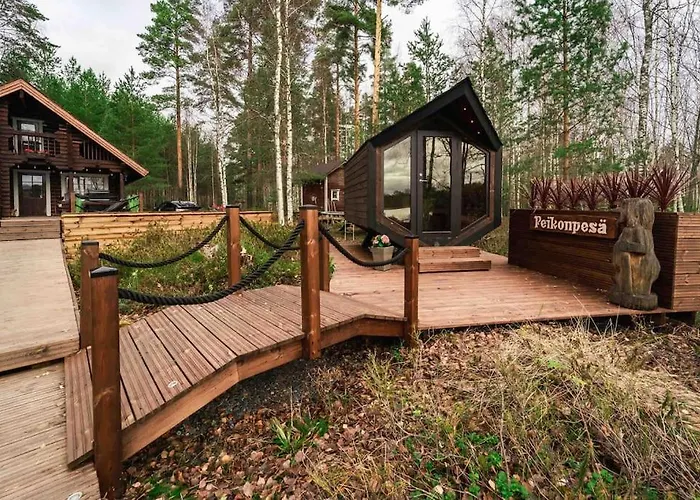 Minivilla Peikonpesae Ulkoporeallas & Pihasauna Шале