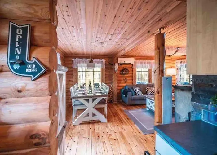 Minivilla Peikonpesae Ulkoporeallas & Pihasauna Шале *