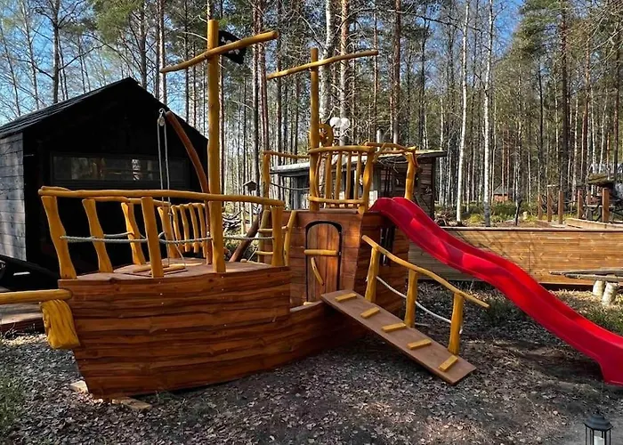 Minivilla Peikonpesae Ulkoporeallas & Pihasauna * Loppi