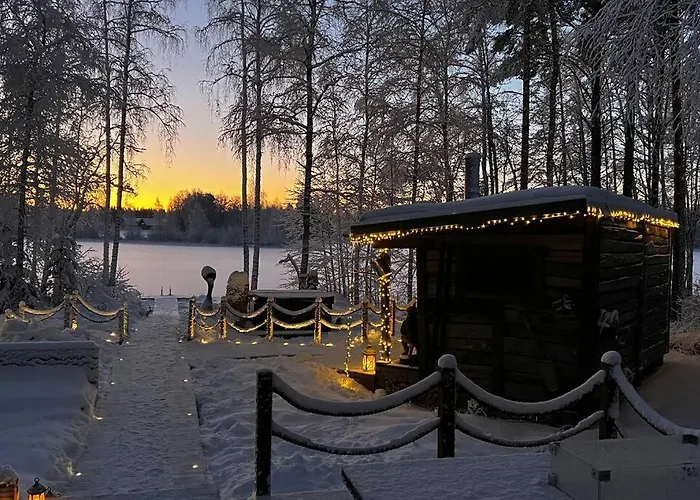 Шале Minivilla Peikonpesae Ulkoporeallas & Pihasauna *